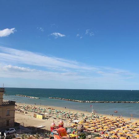 Hotel Brenta Viserbella di Rimini 外观 照片