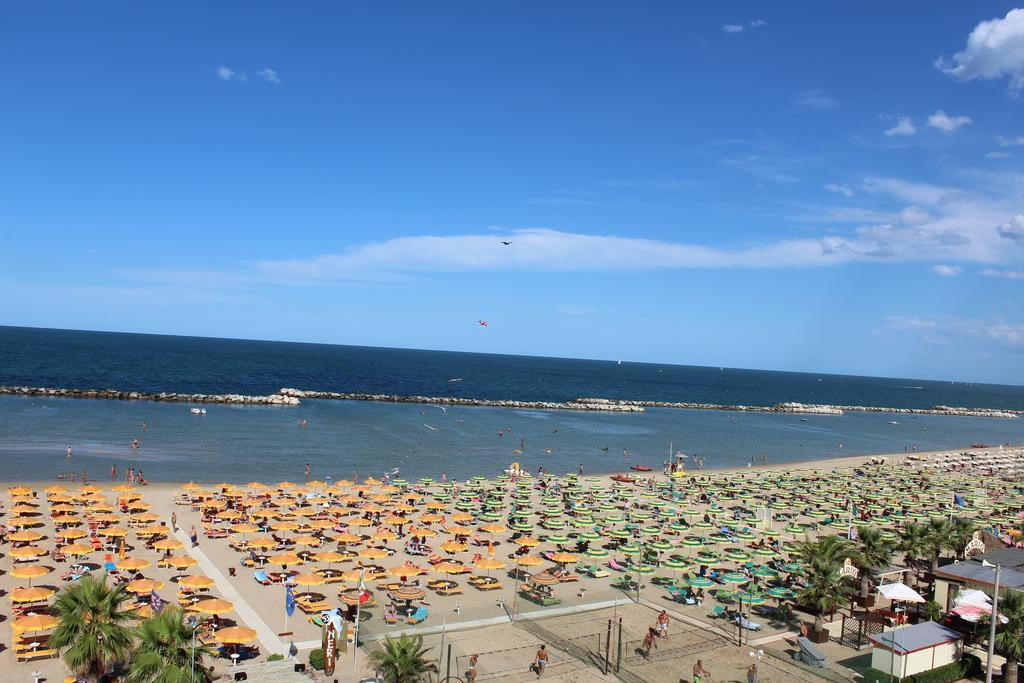 Hotel Brenta Viserbella di Rimini 外观 照片
