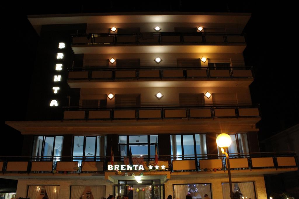 Hotel Brenta Viserbella di Rimini 外观 照片
