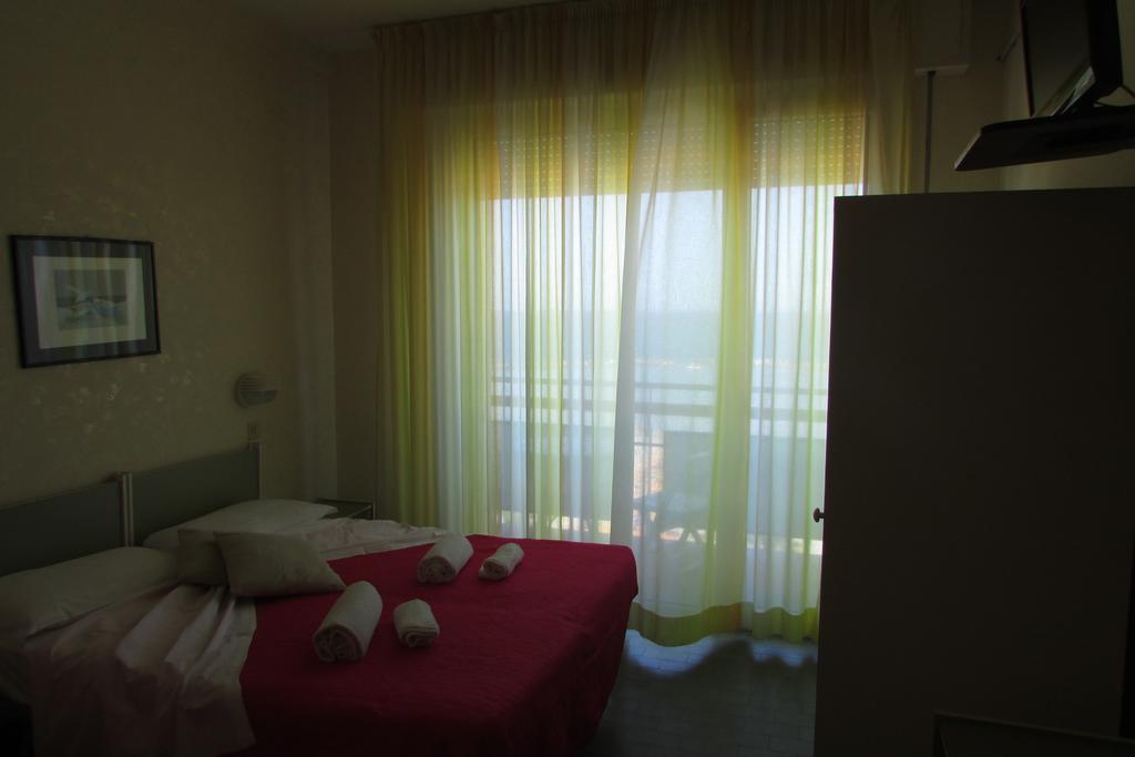 Hotel Brenta Viserbella di Rimini 外观 照片