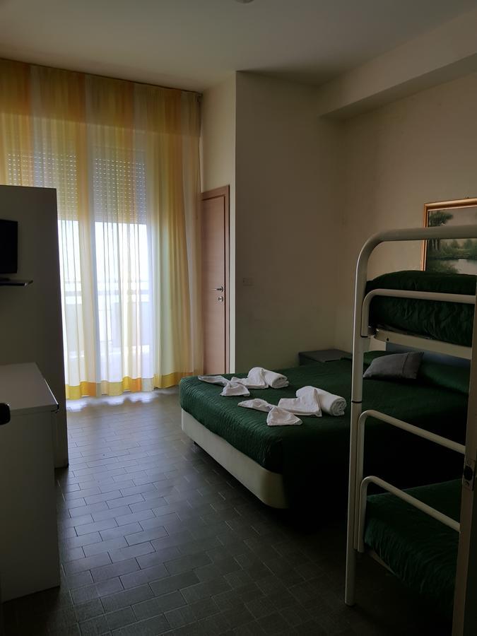 Hotel Brenta Viserbella di Rimini 外观 照片