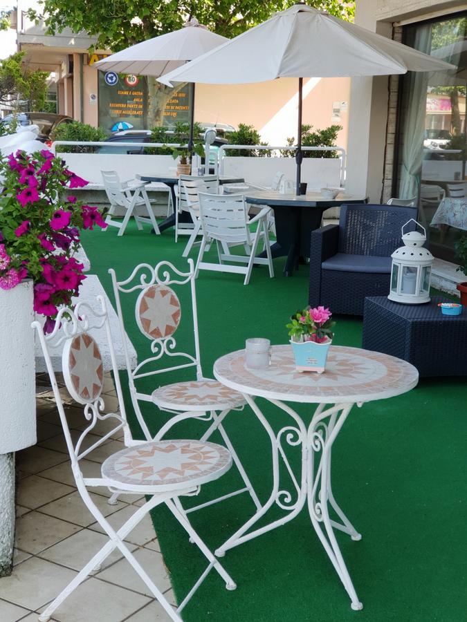 Hotel Brenta Viserbella di Rimini 外观 照片